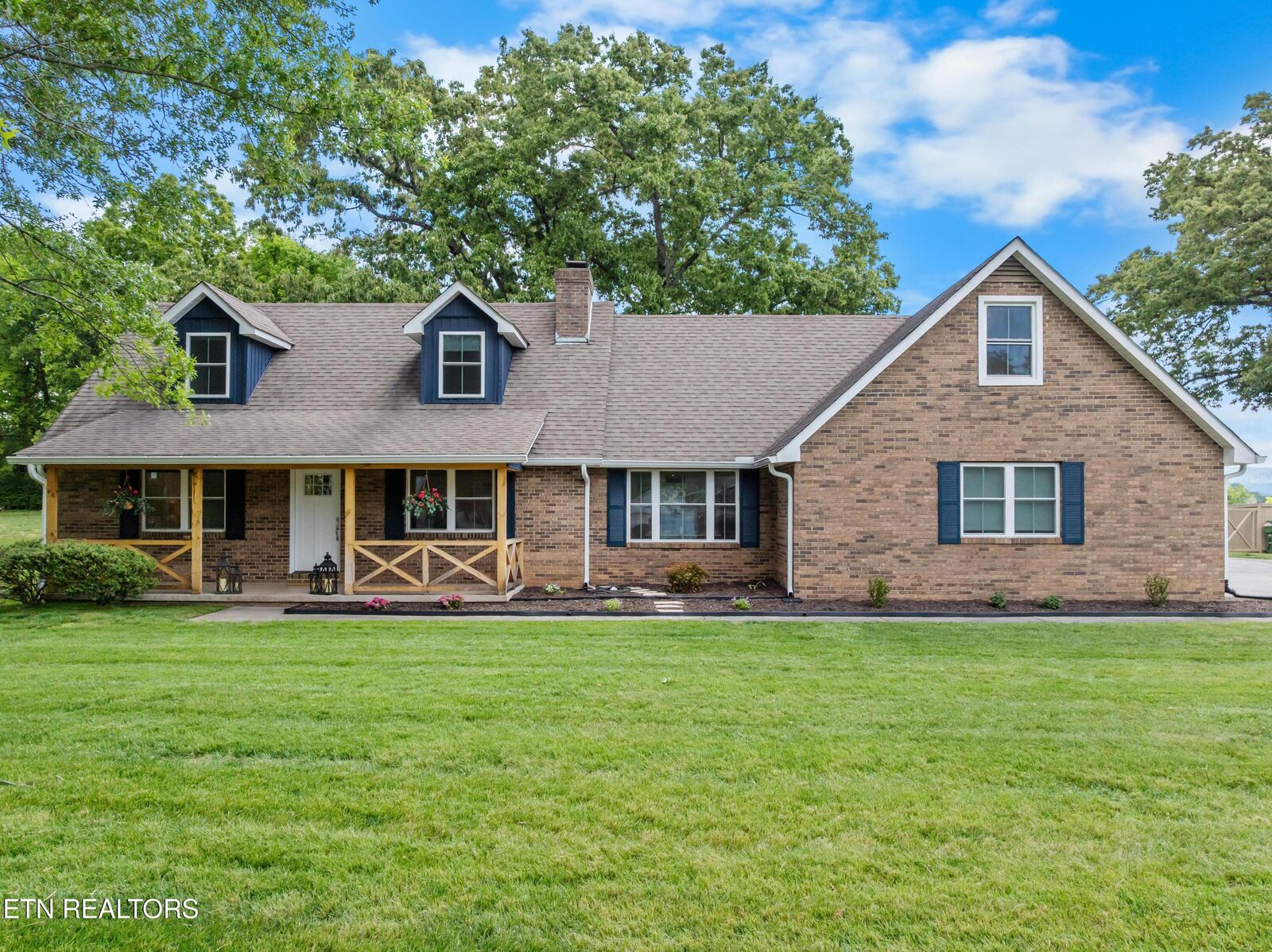 Property Photo:  2307 Chesterfield Drive  TN 37803 