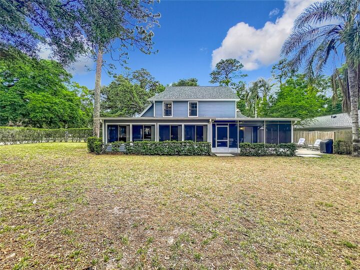 Property Photo:  944 Southridge Trail  FL 32714 