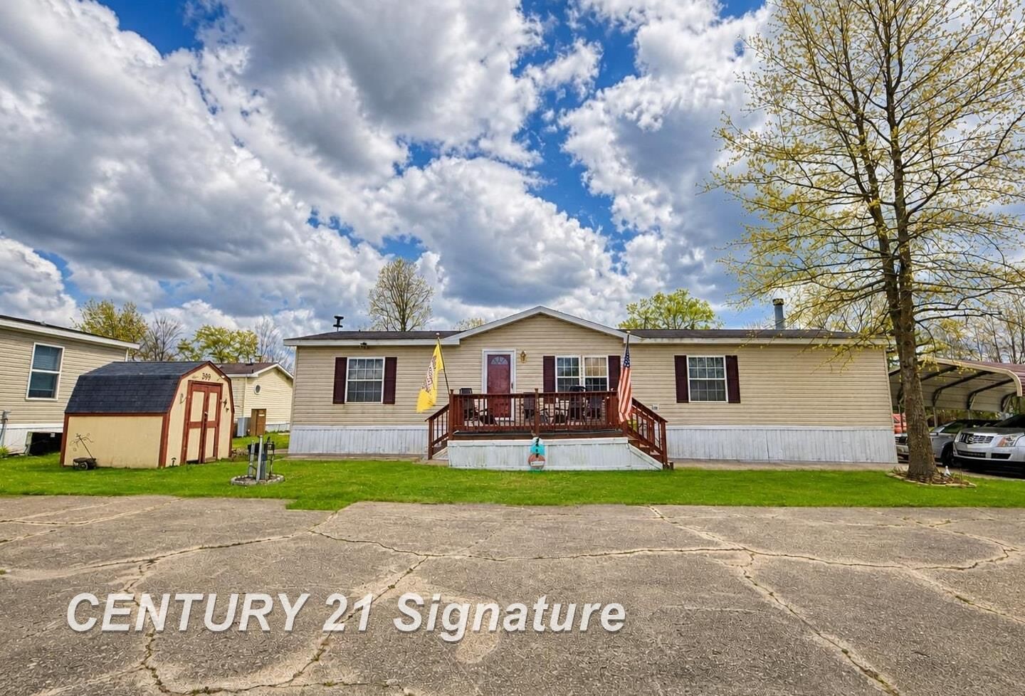 Property Photo:  269 Revolution Court  MI 48507 
