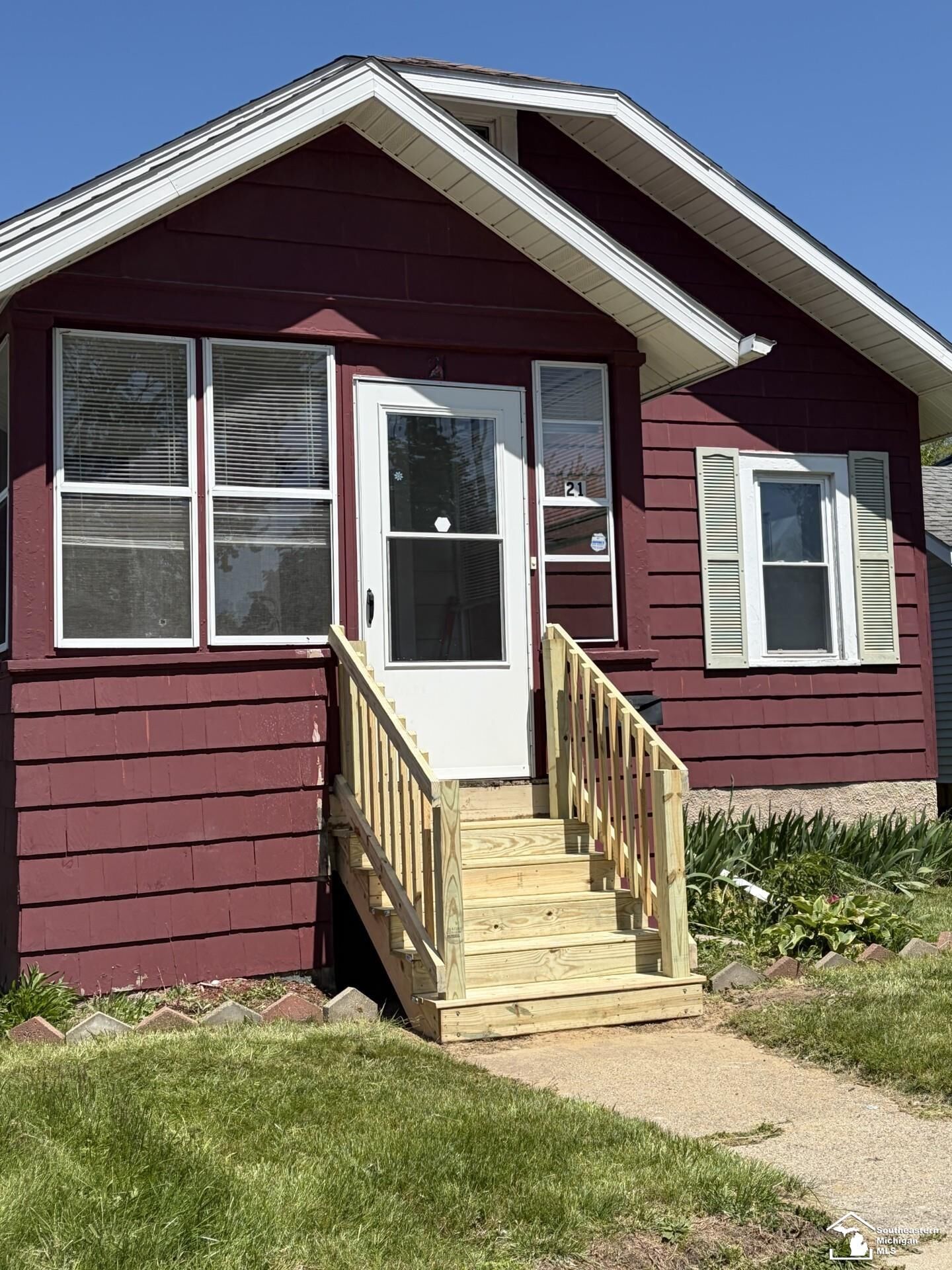 Property Photo:  21 Lemerand Street  MI 48162 