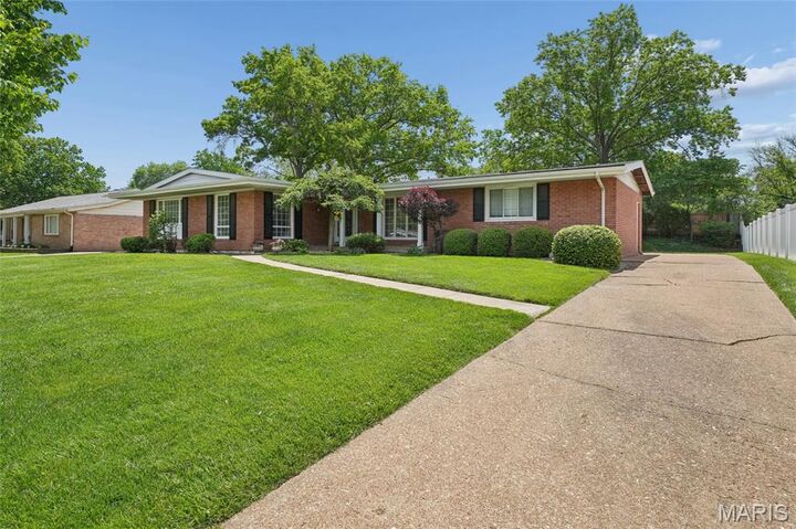 Property Photo:  329 Meadowbrook Drive  MO 63011 