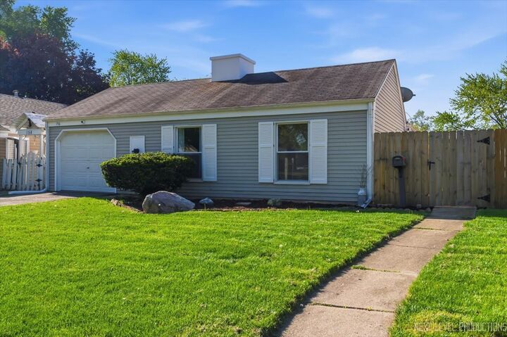 Property Photo: 156 Tealwood Road IL 60538