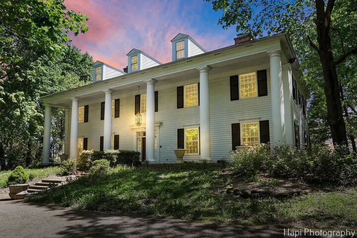 Property Photo:  23 W County Line Road  IL 60010 