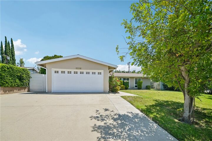 Property Photo:  9518 Ruffner Avenue  CA 91343 