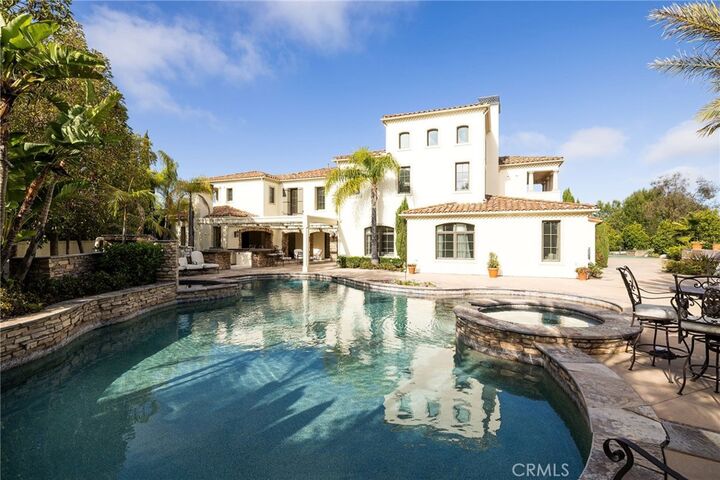 Property Photo:  24 Morning Light  CA 92657 