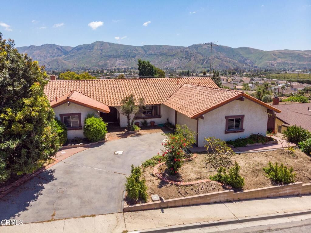 Property Photo:  557 Munger Drive  CA 93060 
