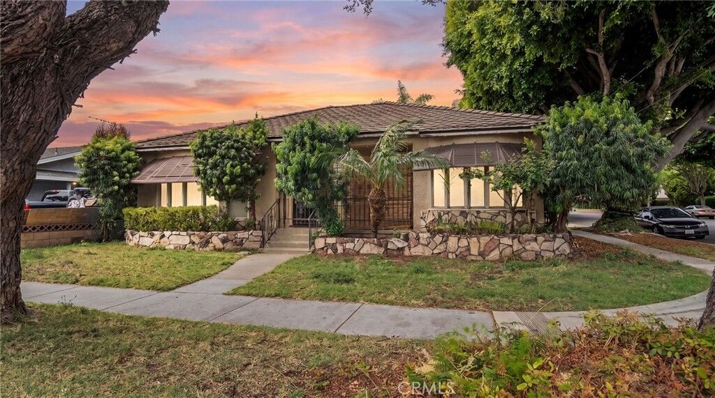 Property Photo:  8331 Jackson  CA 90723 