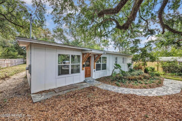 Property Photo:  8924 Lopez Court  FL 32216 