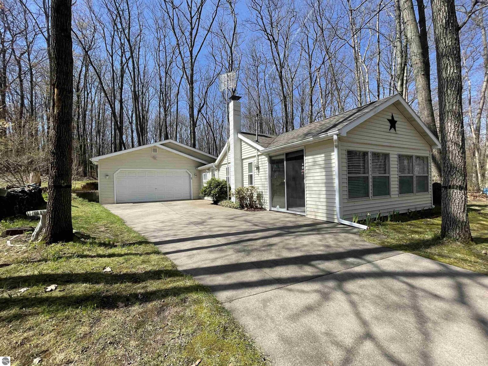 Property Photo:  742 Bungo Lake Road  MI 48625 