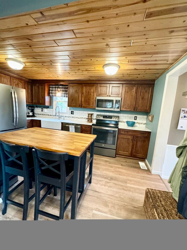 Property Photo:  710 15th Street NW  MN 56601 