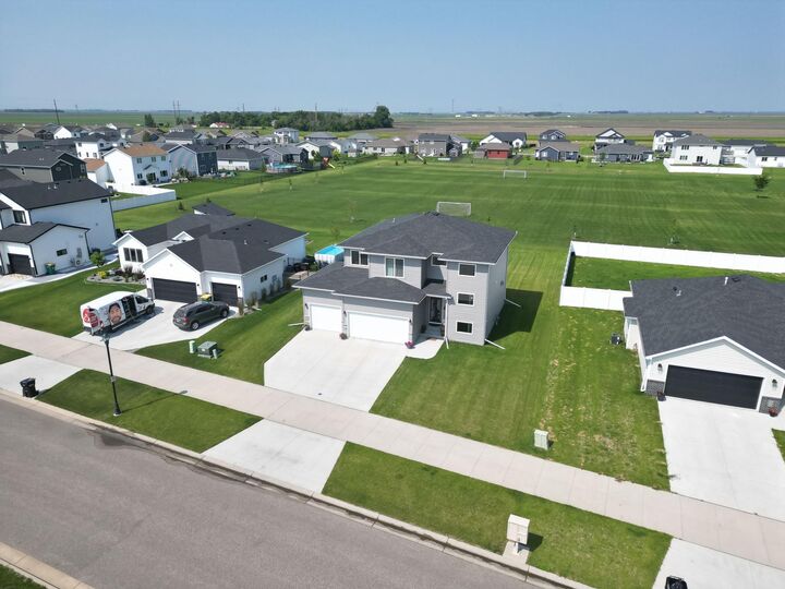 Property Photo:  2828 12th Street W  ND 58078 