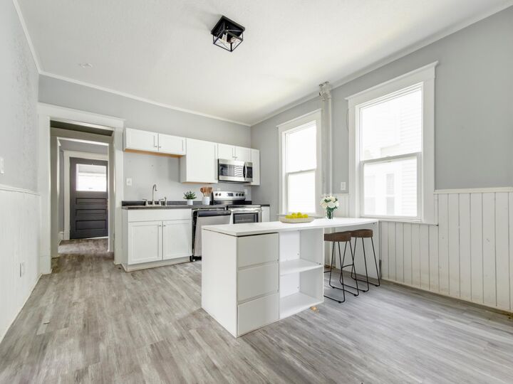 Property Photo: 797 Iglehart Avenue MN 55104