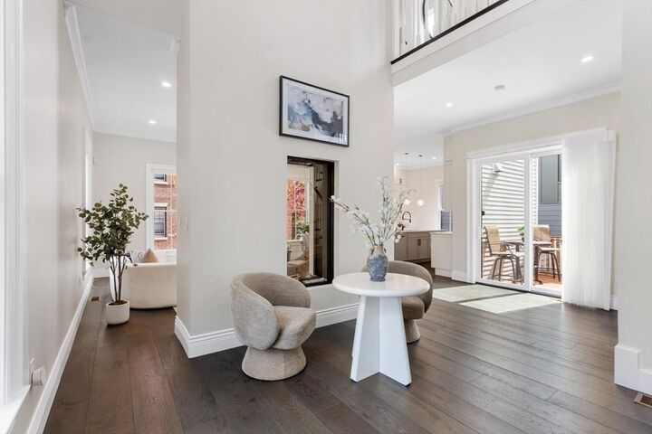 Property Photo:  160 Norfolk St 1  MA 02139 