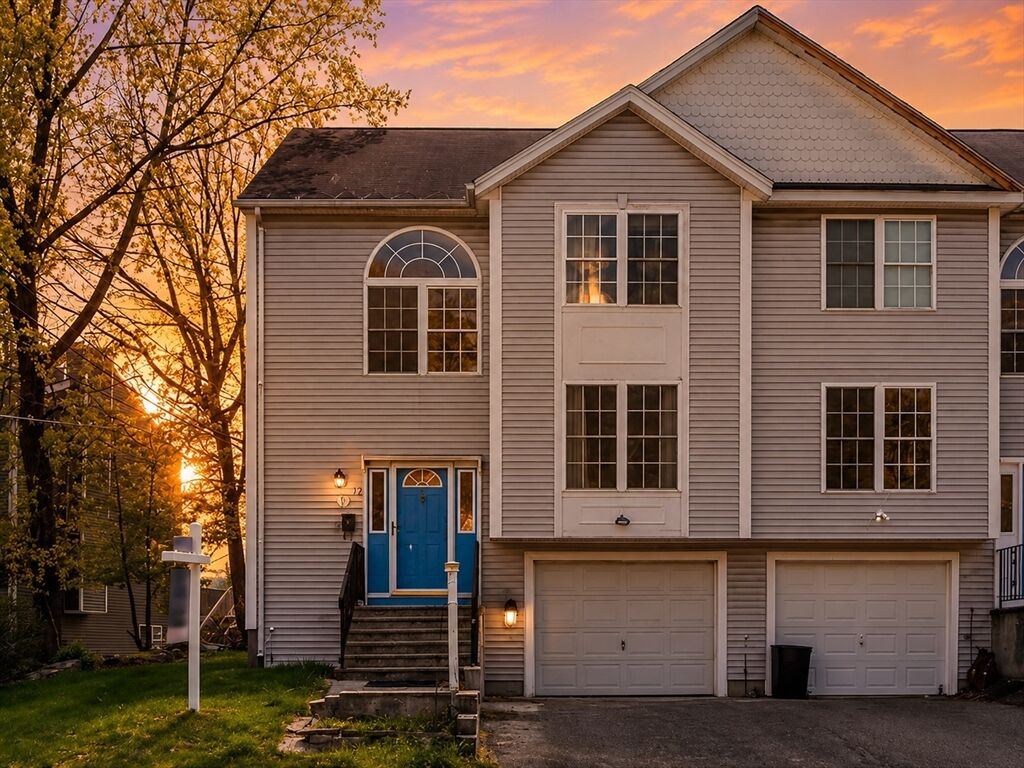 Property Photo:  12 Hyannis Place  MA 01604 