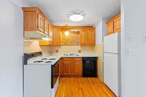 Property Photo:  295 Main St 24  MA 01867 