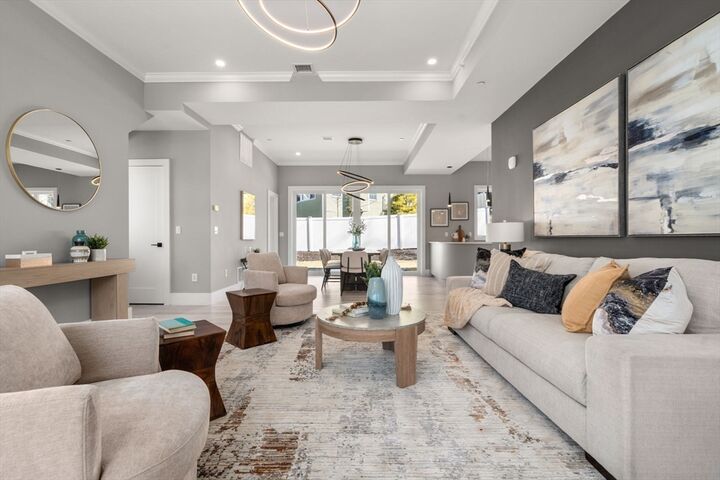Property Photo:  26 Wilson Cir 26  MA 02461 
