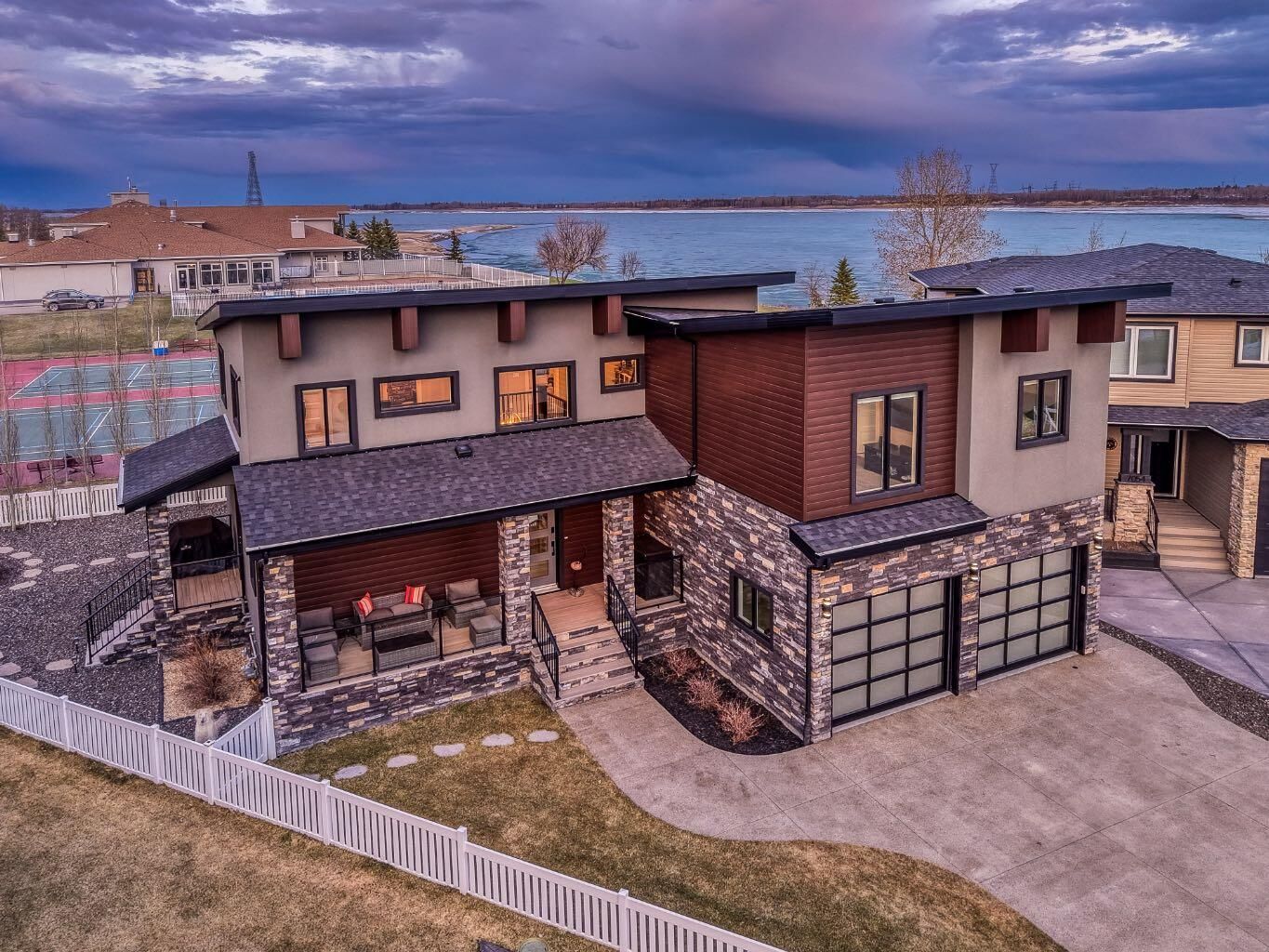 Property Photo:  35468 Range Road 30 7055  AB T4G 0M3 