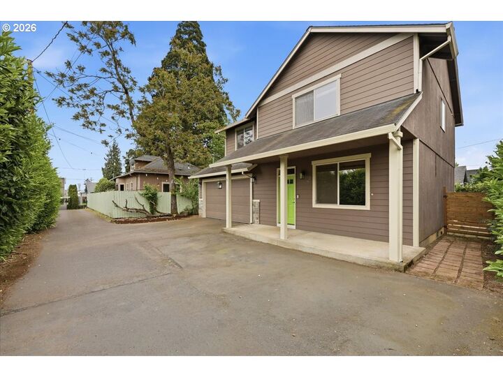 Property Photo:  4301 SE 59th Ave  OR 97206 