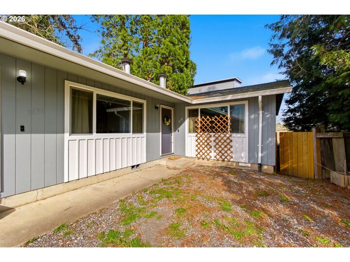 Property Photo:  3836 SE 91st Ave  OR 97266 