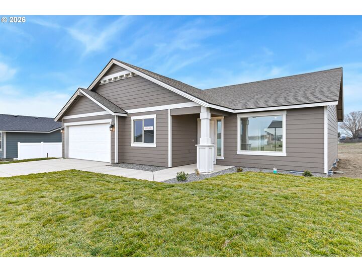Property Photo:  145 SW Eagle Dr  OR 97818 
