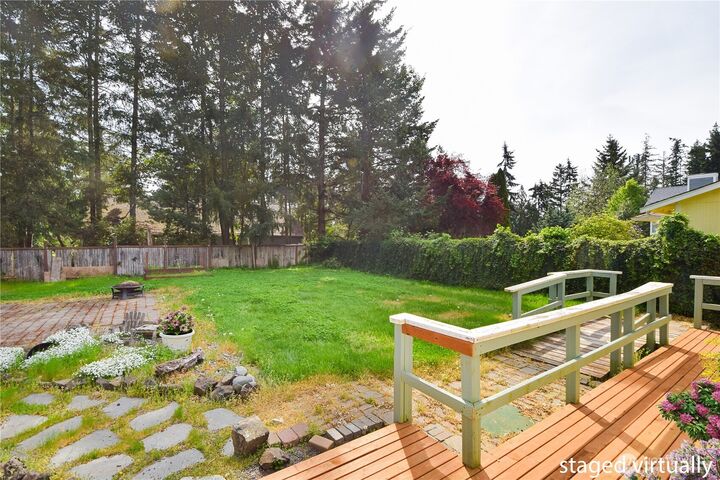 Property Photo:  1707  Ginger Place E  WA 98366 