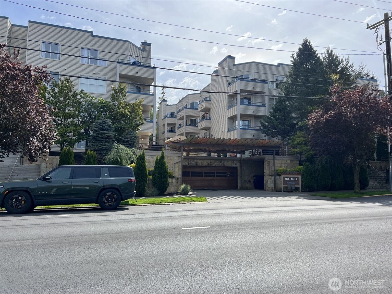Property Photo:  6960  California Avenue SW A308  WA 98136 