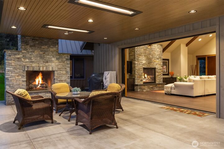 Property Photo:  26868  Sunnyview Lane NE  WA 98346 