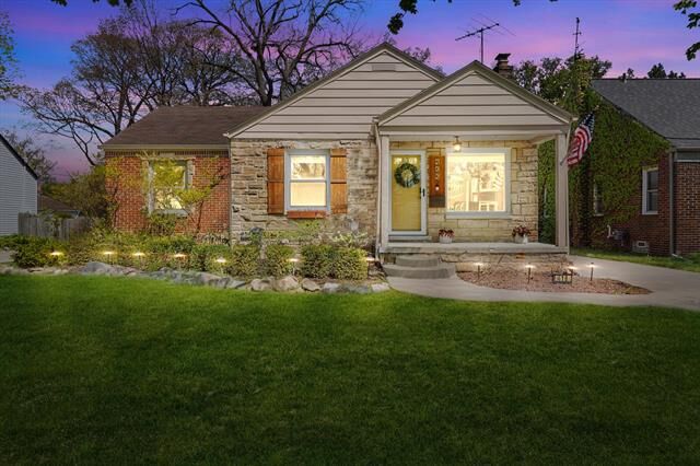 Property Photo:  418 N Blair Avenue  MI 48067 