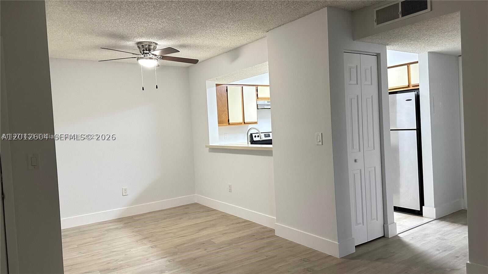 Property Photo: 1243 SW 46th Ave 1111 FL 33069