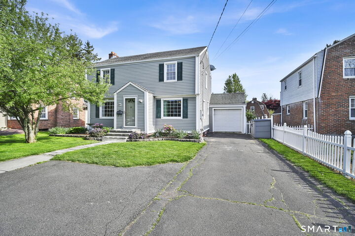 Property Photo:  61 Cedar Street  CT 06111 