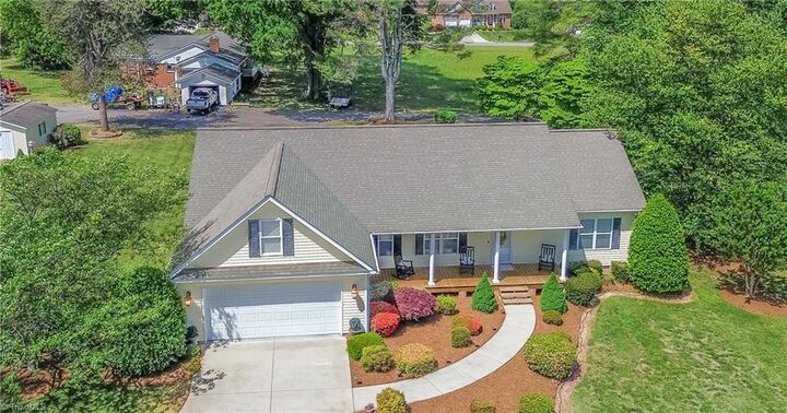 Property Photo:  183 Devon Lane  NC 28625 