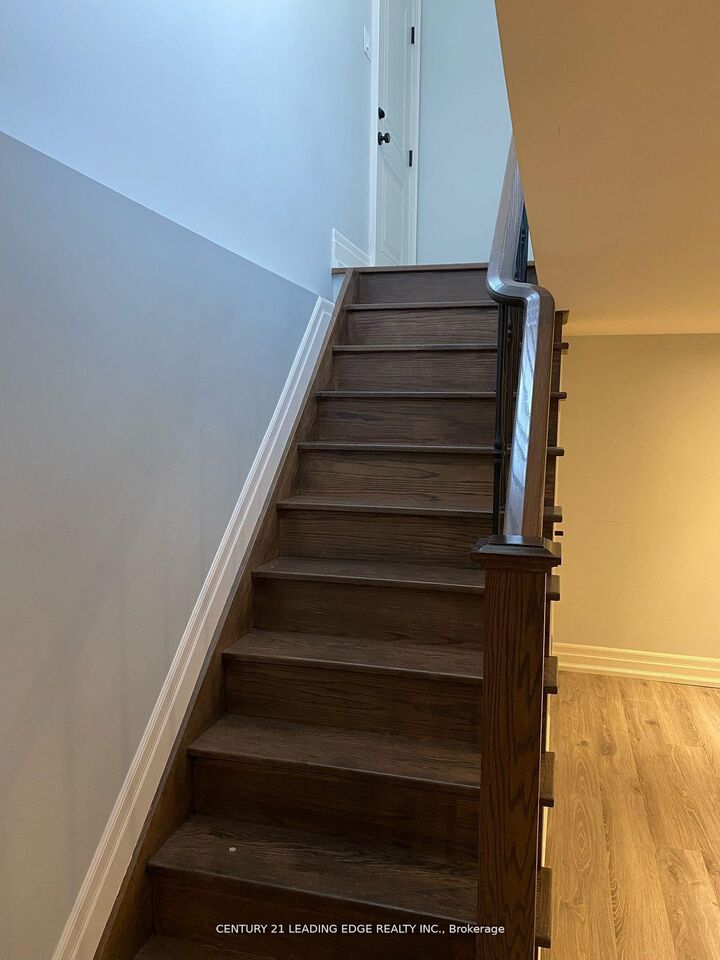 Property Photo:  108 Manitoba Street  ON L4A 4Y1 