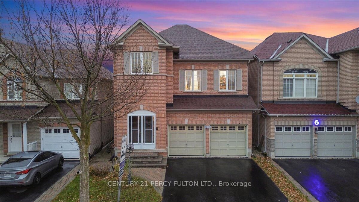 Property Photo:  8 Boulderbrook Drive  ON M1X 2B9 
