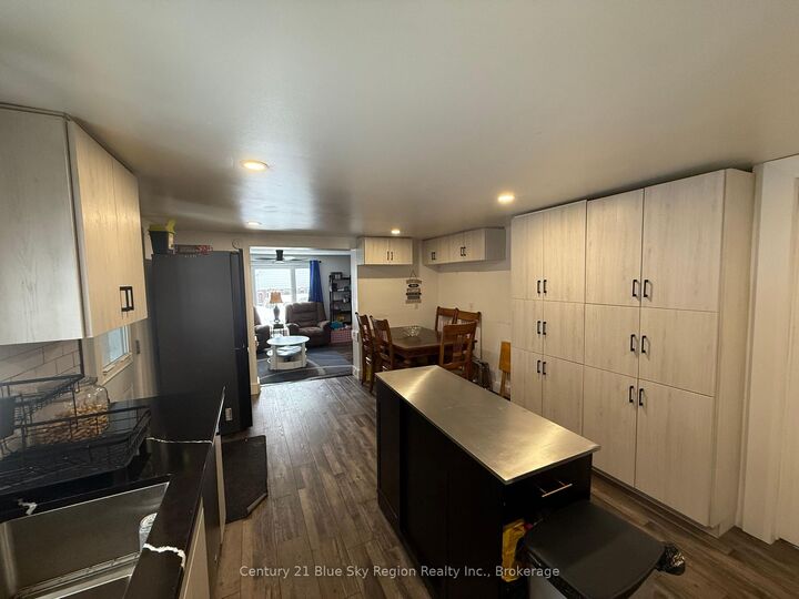 Property Photo:  165 Nipissing Street  ON P2B 1K2 