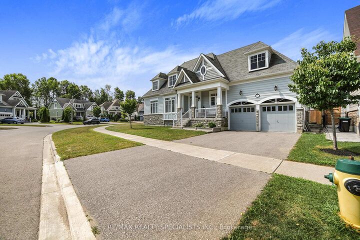 Property Photo: 61 Riverwalk Place ON L4R 0B4
