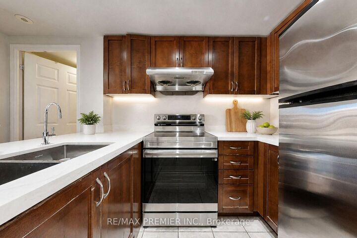 Property Photo: 3033 Finch Avenue 2046 ON M9M 0A3