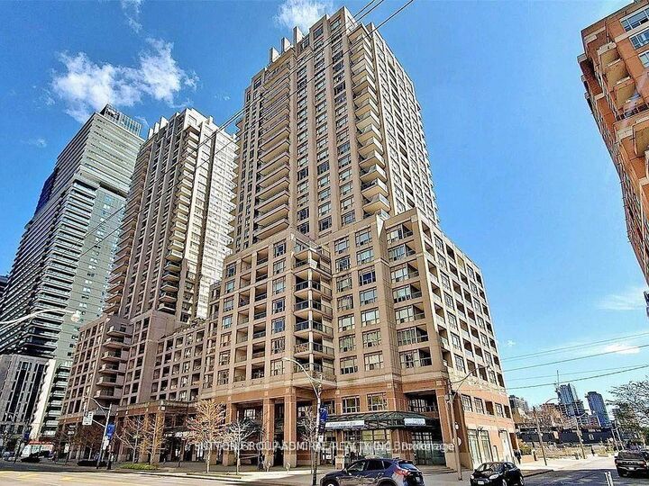 909 Bay Street 905 — photo 1