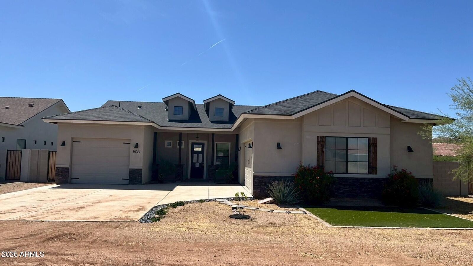 Property Photo:  6236 S Flora Lane  AZ 85118 