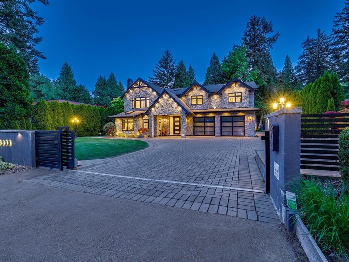Property Photo: 13330 20 Avenue BC V4A 1Z4