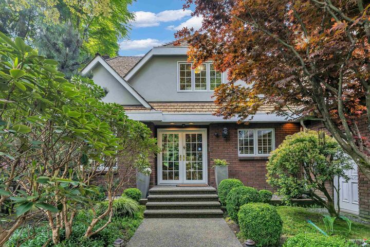 Property Photo: 14042 28 Avenue BC V4P 2C8