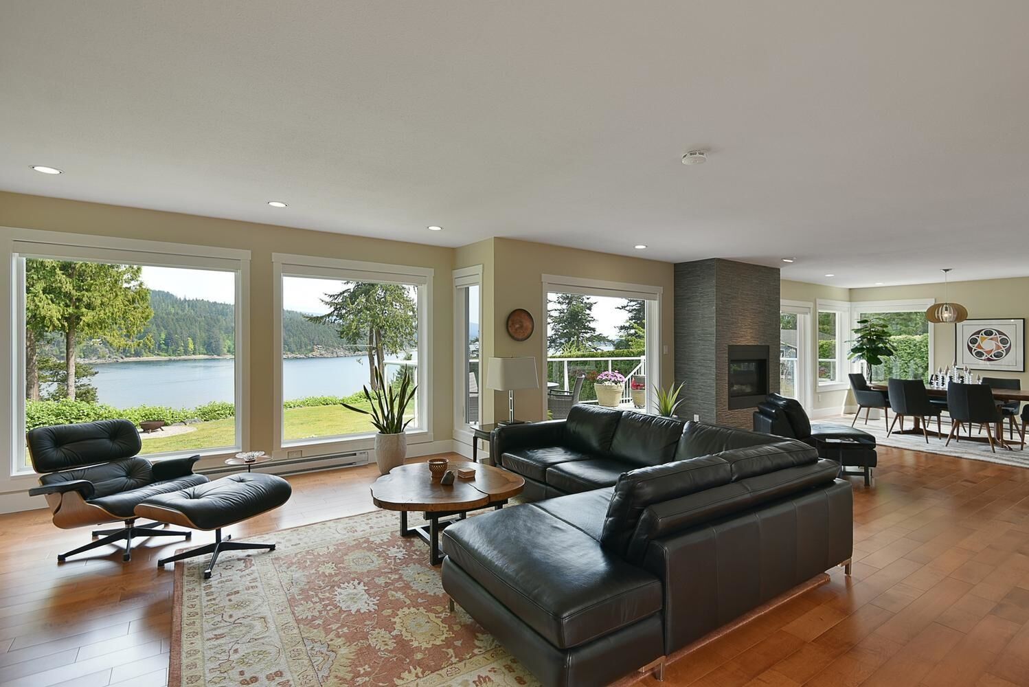 Property Photo: 5481 Eureka Road BC V7Z 1A1