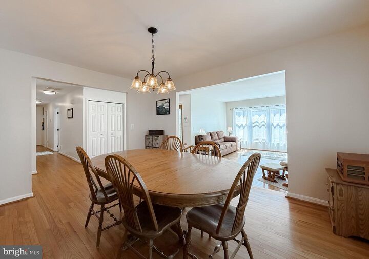 Property Photo:  21737 Pinehurst Court  MD 20650 