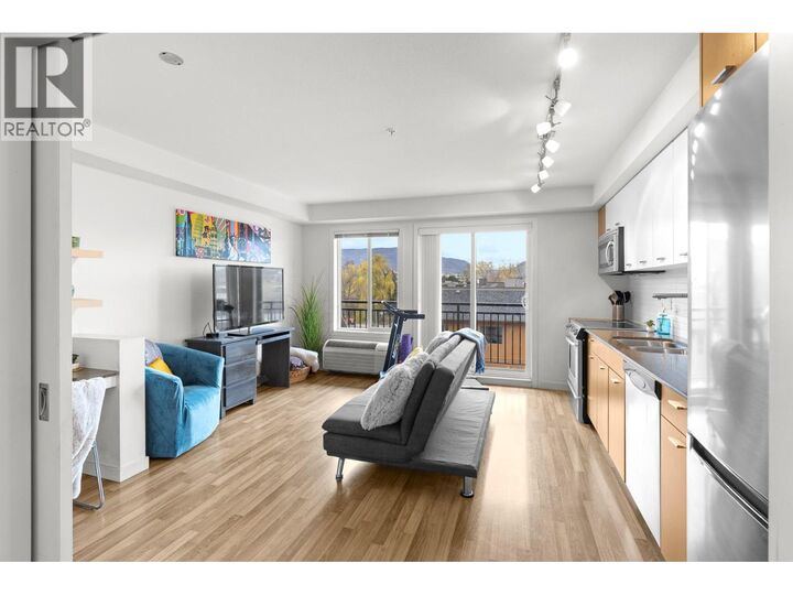 Property Photo: 1550 Dickson Avenue 316 BC V1Y 4B7