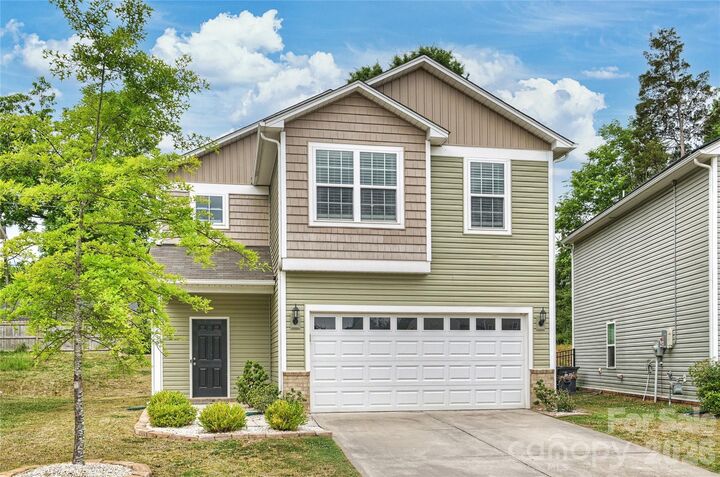 Property Photo: 1530 Starmount Cove Lane NC 28210