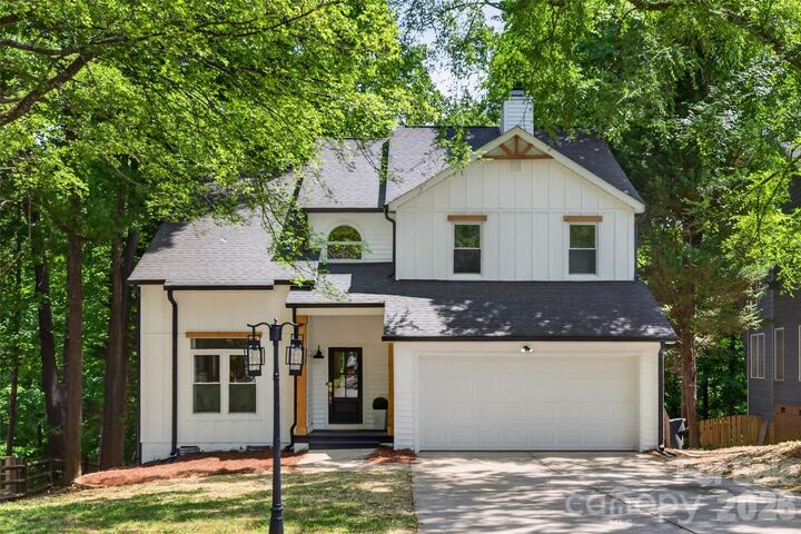 Property Photo:  9223 Pebble Creek Way  NC 28269 