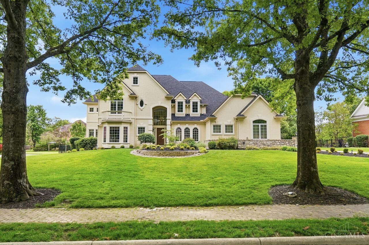 Property Photo:  8623 Old Stone Court  OH 45249 