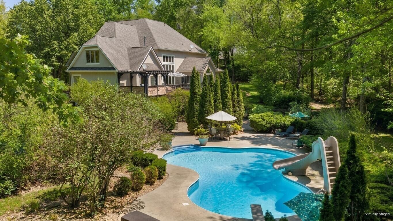 Property Photo:  10212 Sage Creek Drive  OH 43021 