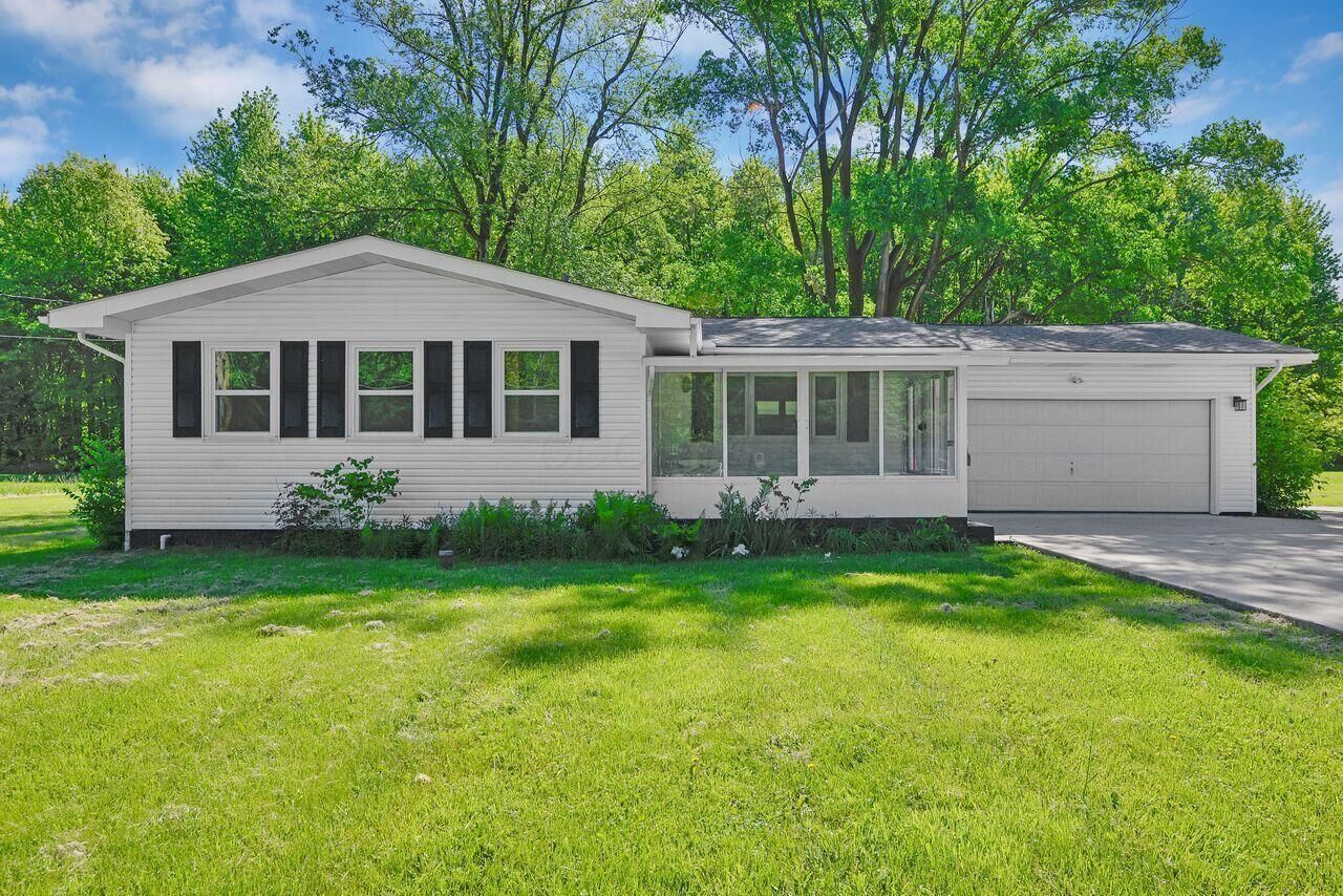 Property Photo:  3543 S State Route 605  OH 43021 