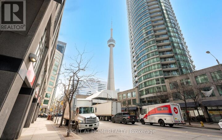 Property Photo:  373 Front Street West 803  ON M5V 3R7 
