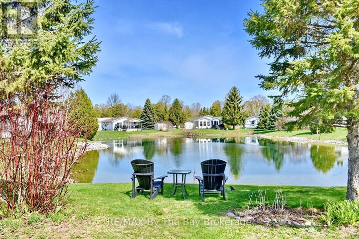 Property Photo:  16 Indiana Avenue  ON L9Z 3A8 